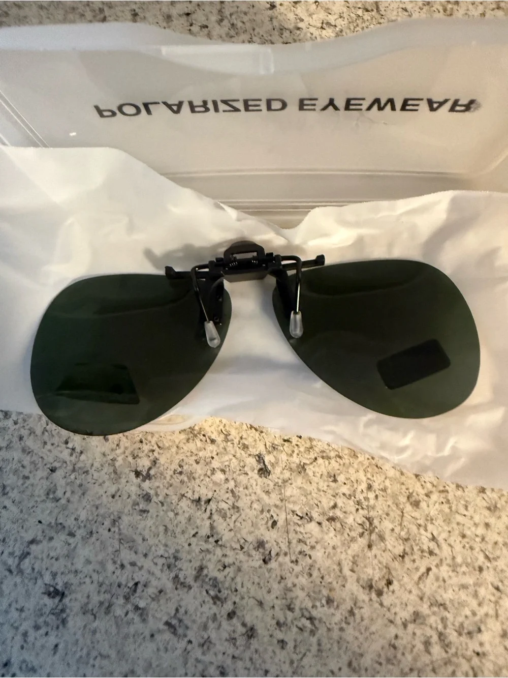 Polarized Clip-On Sunglasses - Dark Green/Gray Lenses